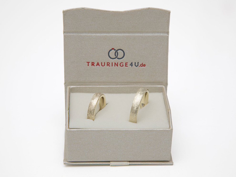 Trauringe und Verlobungsringe